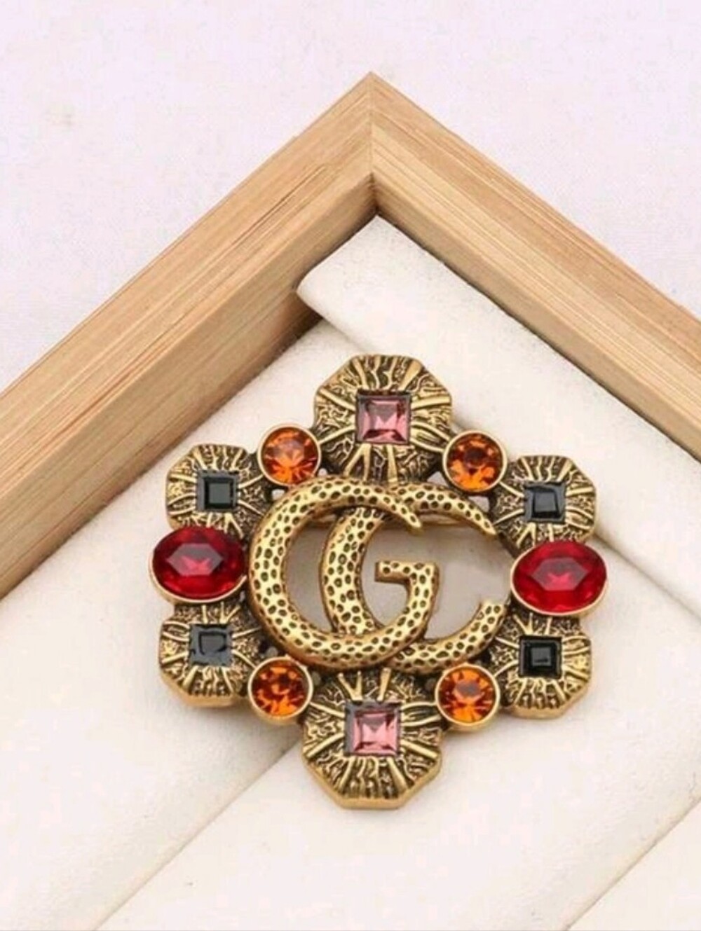 Gucci Style Brooch